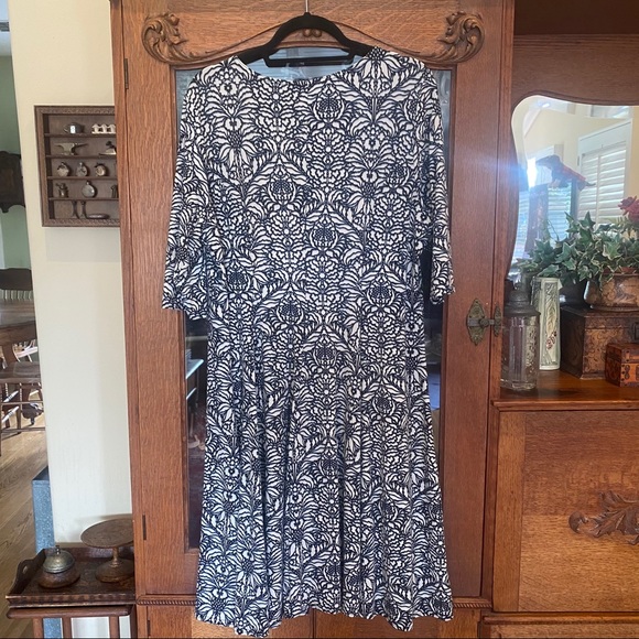 Scarlett & Jo London Plus Size Midi Dress - Picture 4 of 9